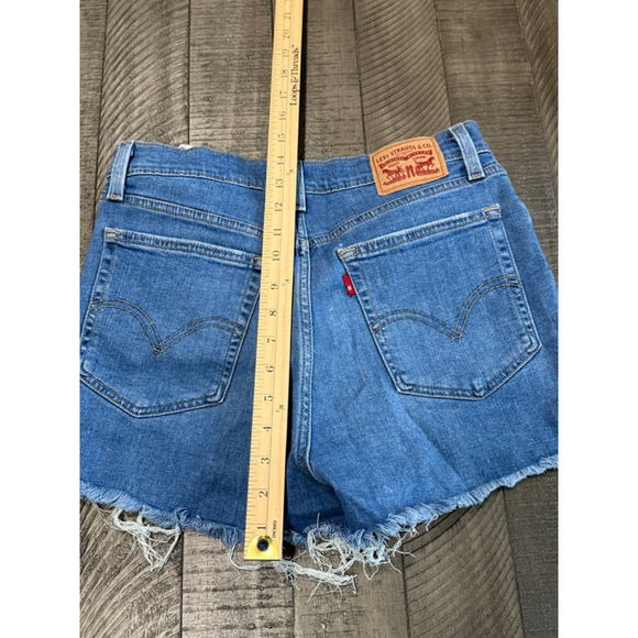 Levi’s High Rise Distressed Denim Shorts Size 30 - Picture 6 of 6